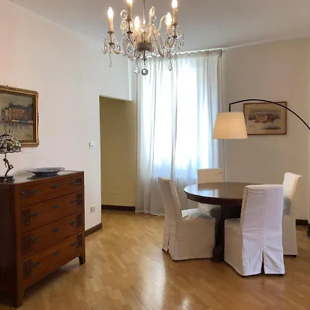 Casa Galliera Centro Apartment *