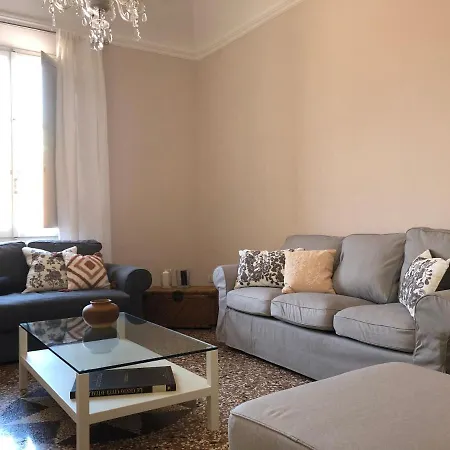 Casa Galliera Centro Appartement