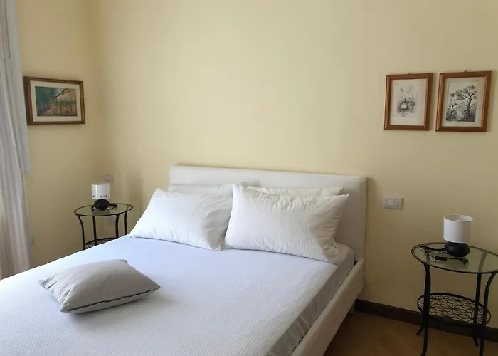 Casa Galliera Centro Daire