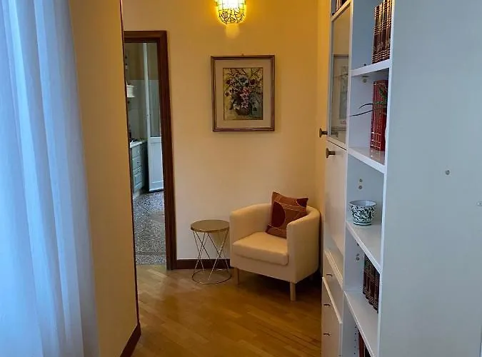 Casa Galliera Centro Daire *